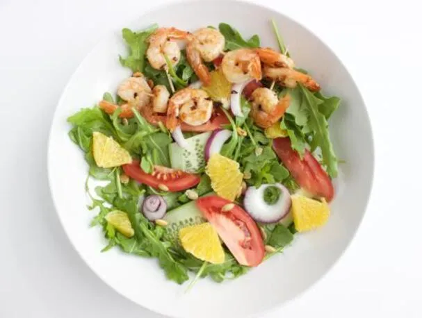 Fokhagymás garnéla narancsos rukkolával