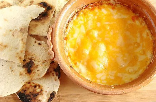 Feta sajt mártás sütőben sütve