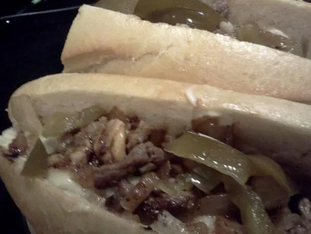 Philadelphiai sajtos szendvics egyszerűen
